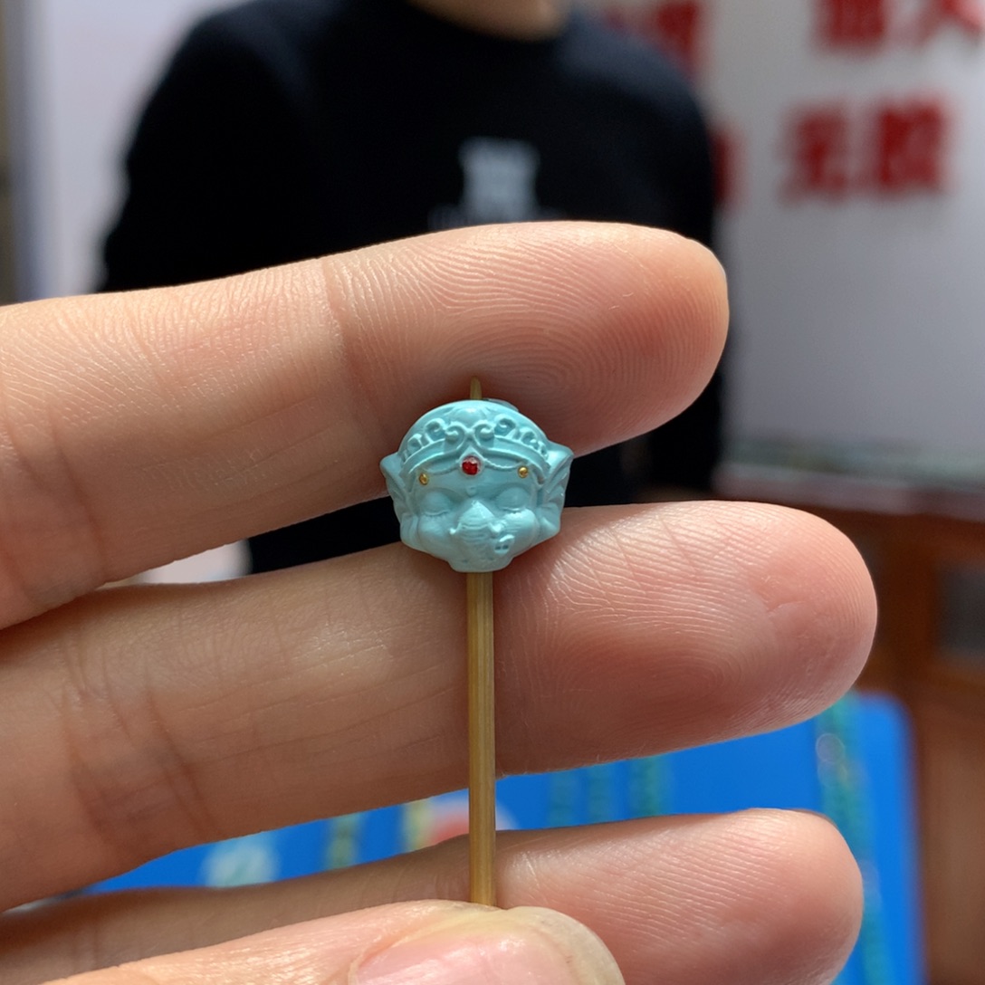 绿松石配饰未镶嵌