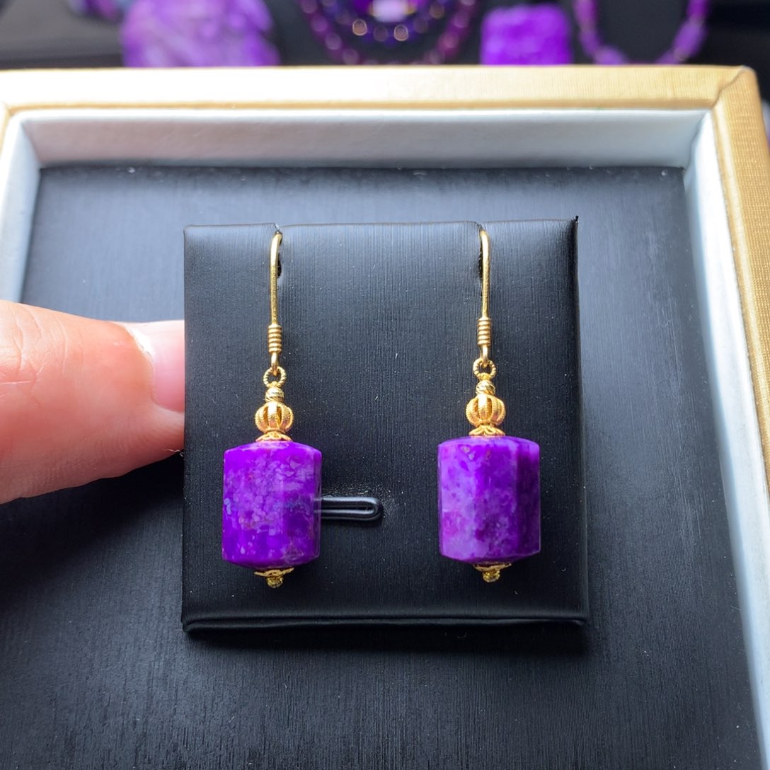 苏纪石（舒俱来）耳钩18K金镶嵌