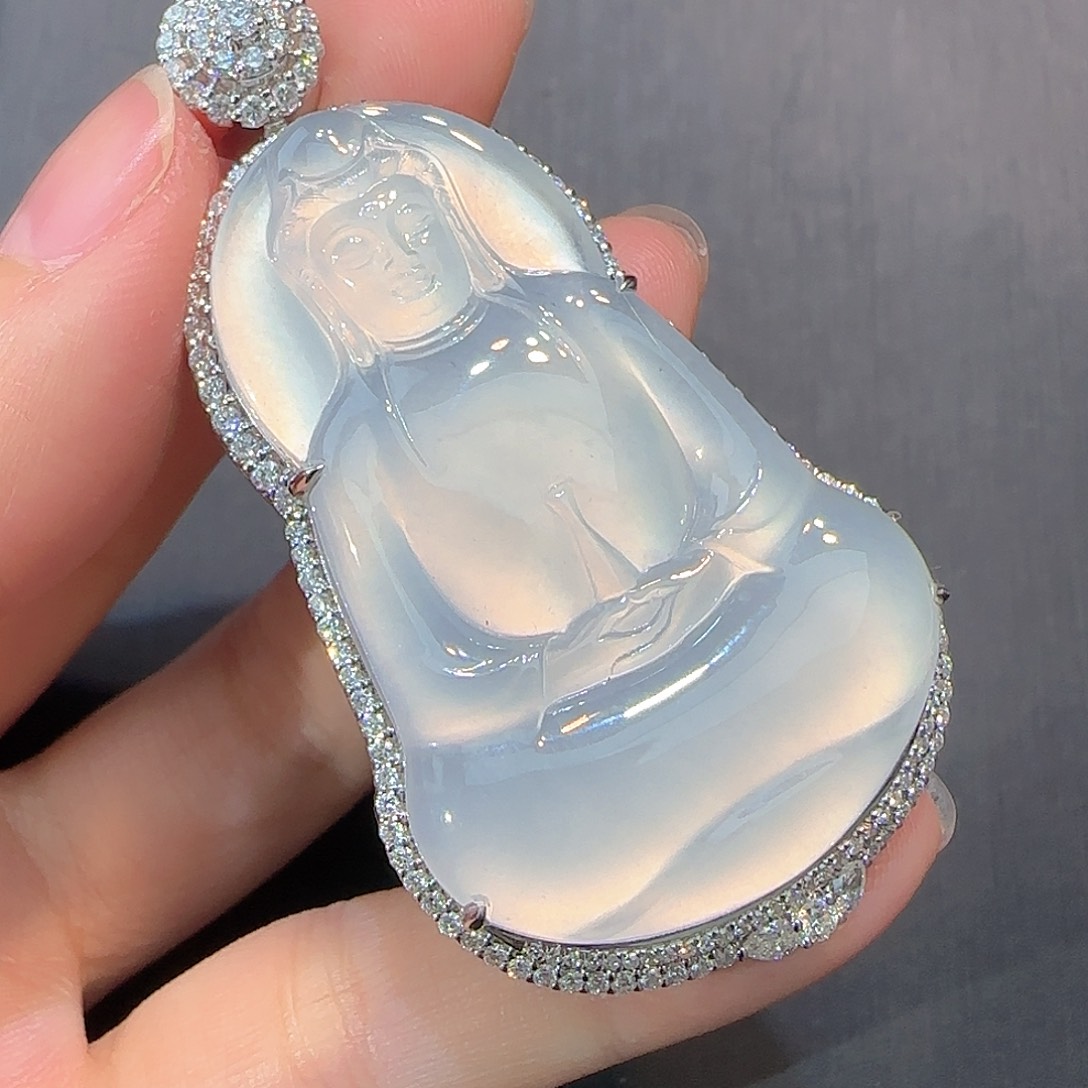 翡翠颈饰18K金镶嵌高冰起荧光一刀切素衣观音