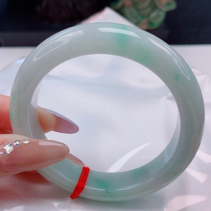 翡翠未镶嵌手镯52圈