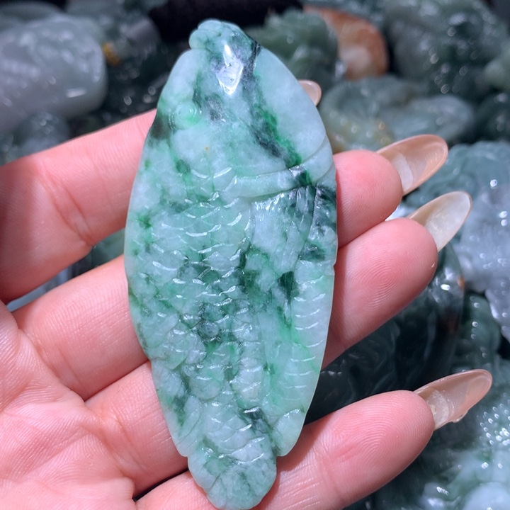 翡翠未镶嵌颈饰保真天然A货翡翠