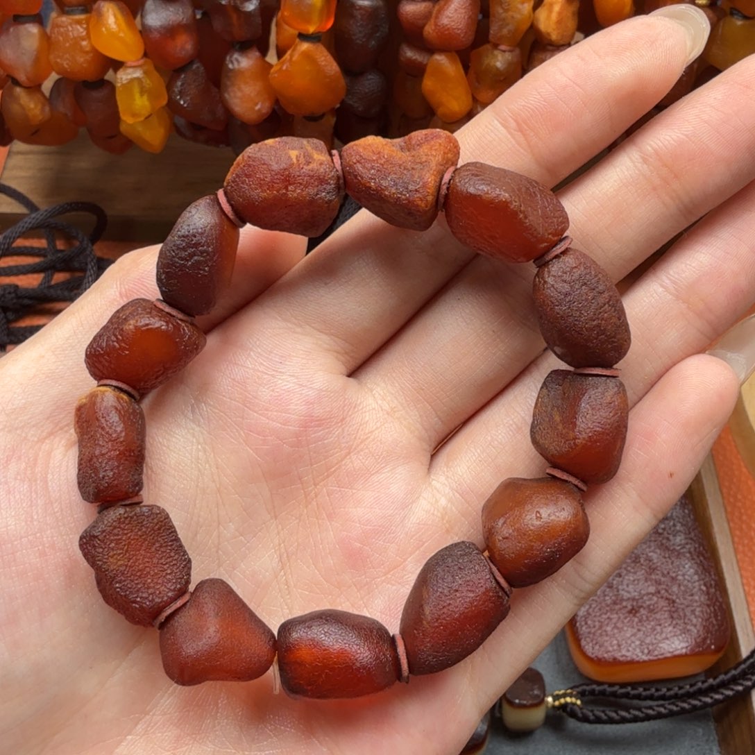 蜜蜡未镶嵌吊坠(赠链)