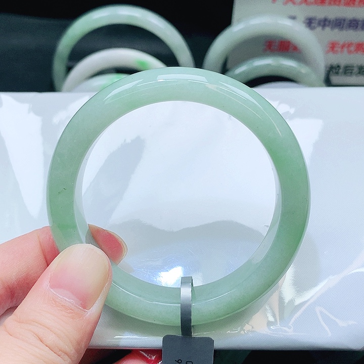 翡翠未镶嵌手镯a16