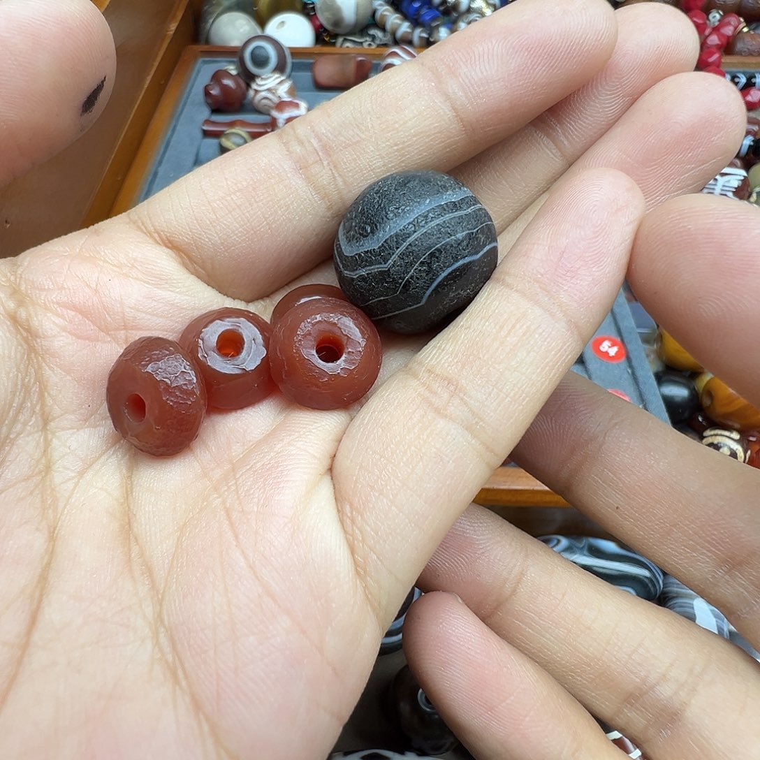 玛瑙/玉髓未镶嵌珠宝半成品