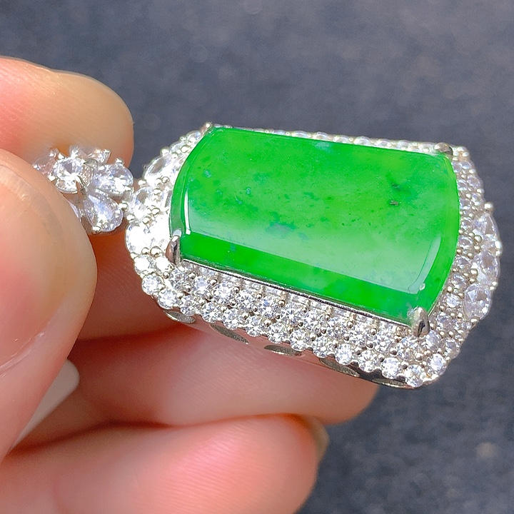 颈饰银S925镶嵌翡翠