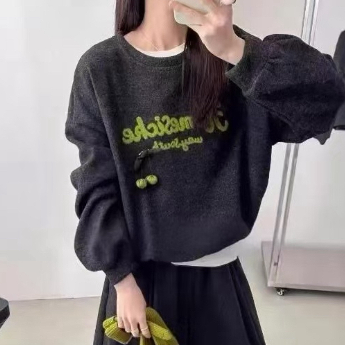 秋冬新款时尚字母羊绒卫衣6821