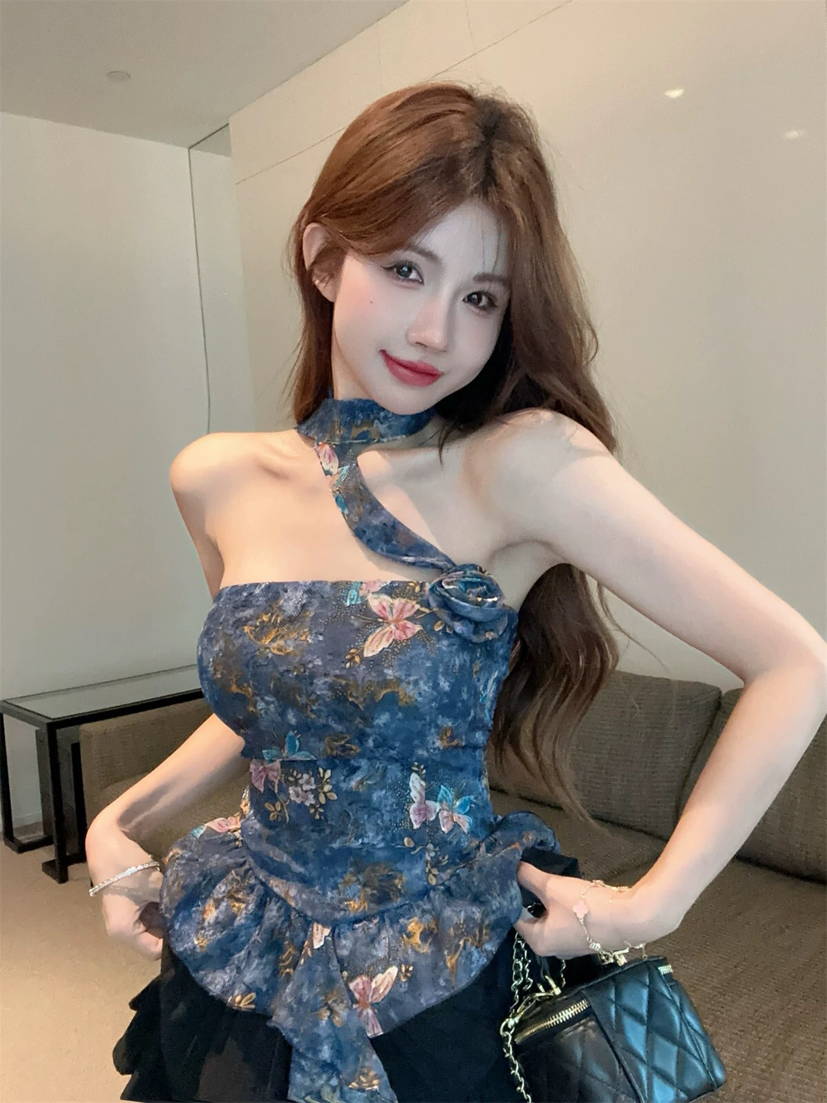 雨字组 01-100）百搭短款修身长袖V领洋气露肩显瘦修身方领长袖T恤