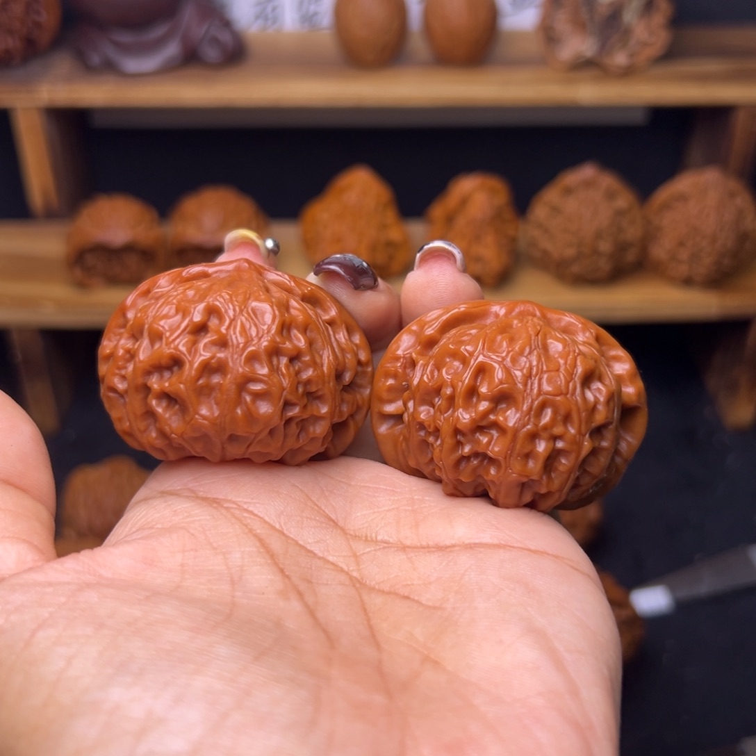 H***青吊坠桃核宫灯福利