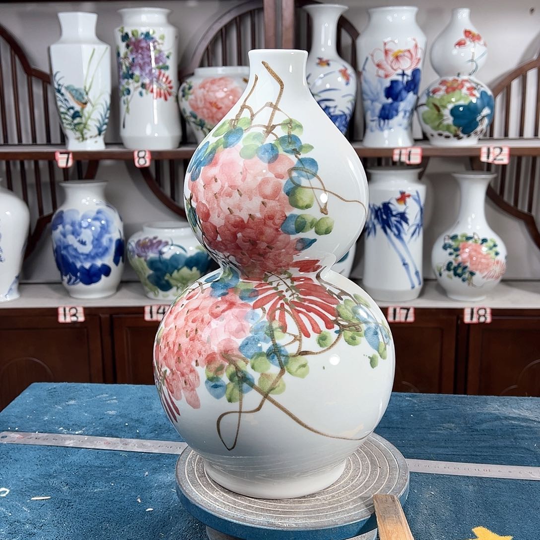 摆件景德镇陶瓷葫红紫