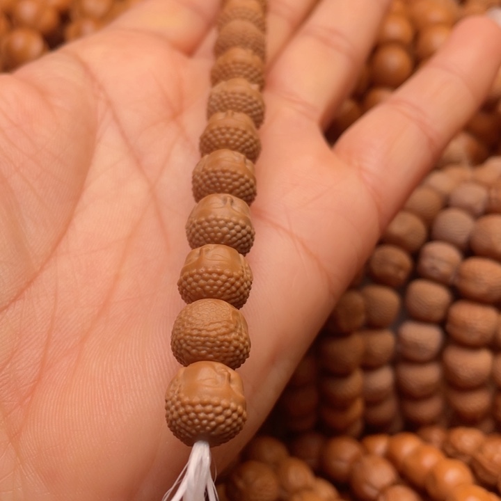 猴头核桃手串红****4宝宝佛