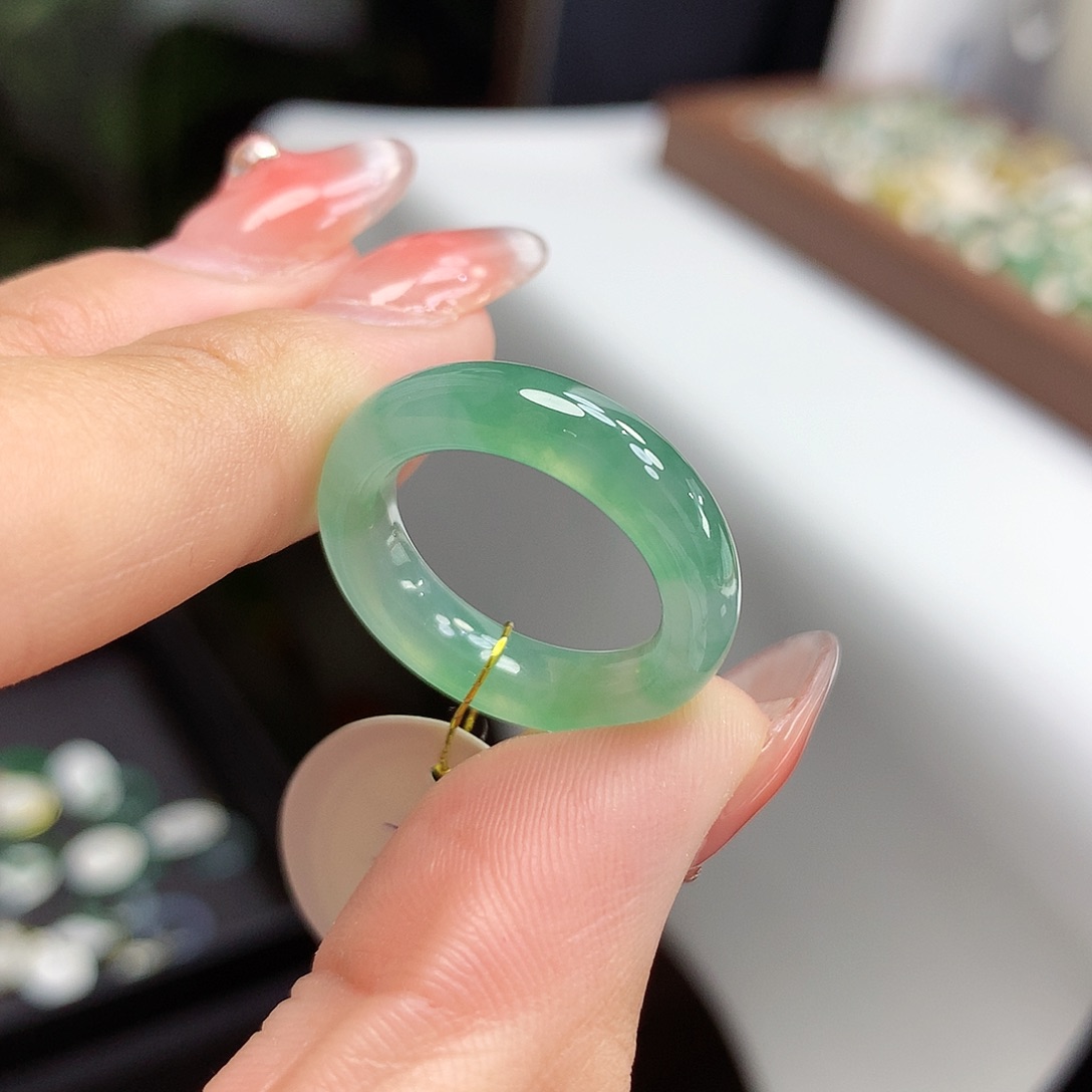 翡翠戒指未镶嵌14号