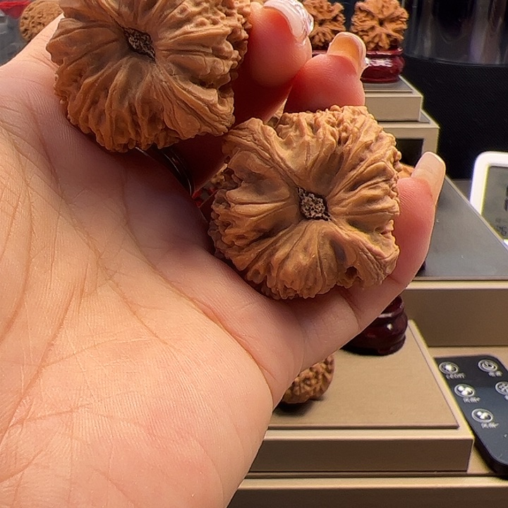 文玩核桃把件39 南疆石 s-012