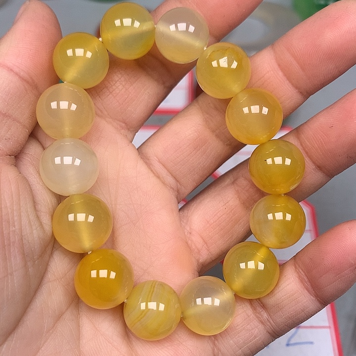 荣***傅玛瑙/玉髓未镶嵌颈饰