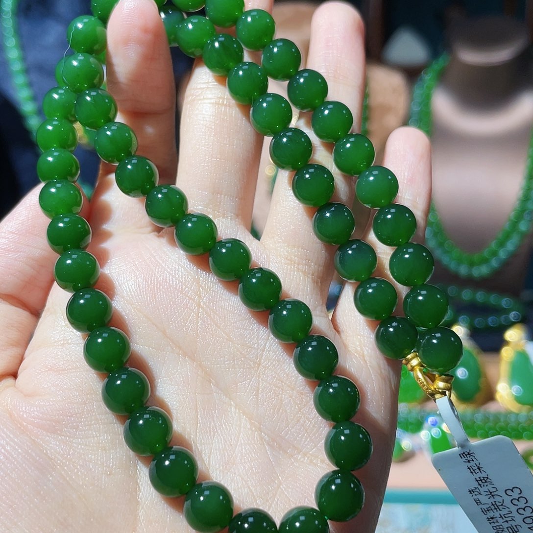 和田玉（碧玉）18K金镶嵌颈饰