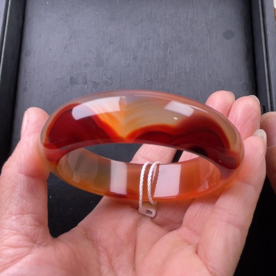 玛瑙/玉髓手镯未镶嵌58圈口