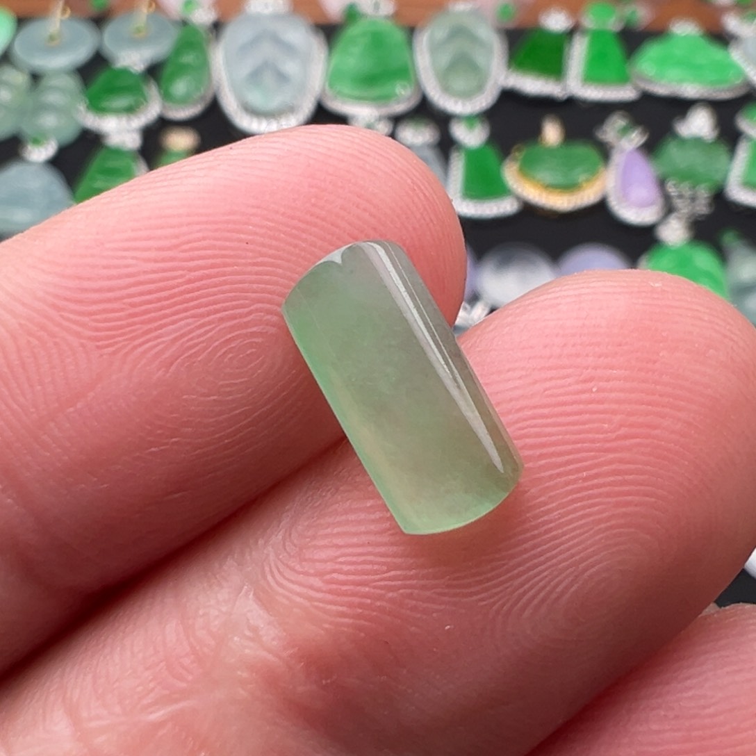 翡翠颈饰未镶嵌马鞍11.5