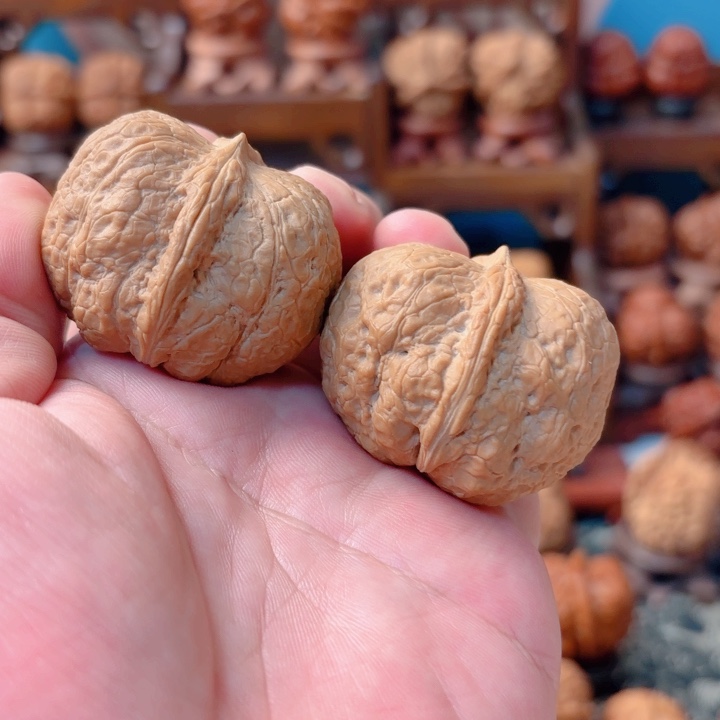 文玩核桃把件三足元宝