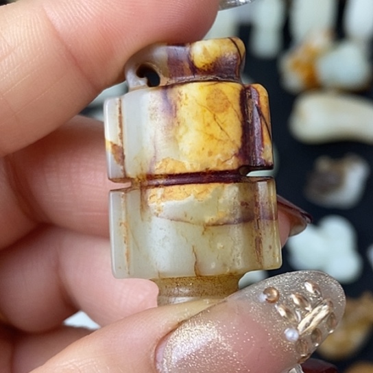 和田玉（糖玉）未镶嵌挂件