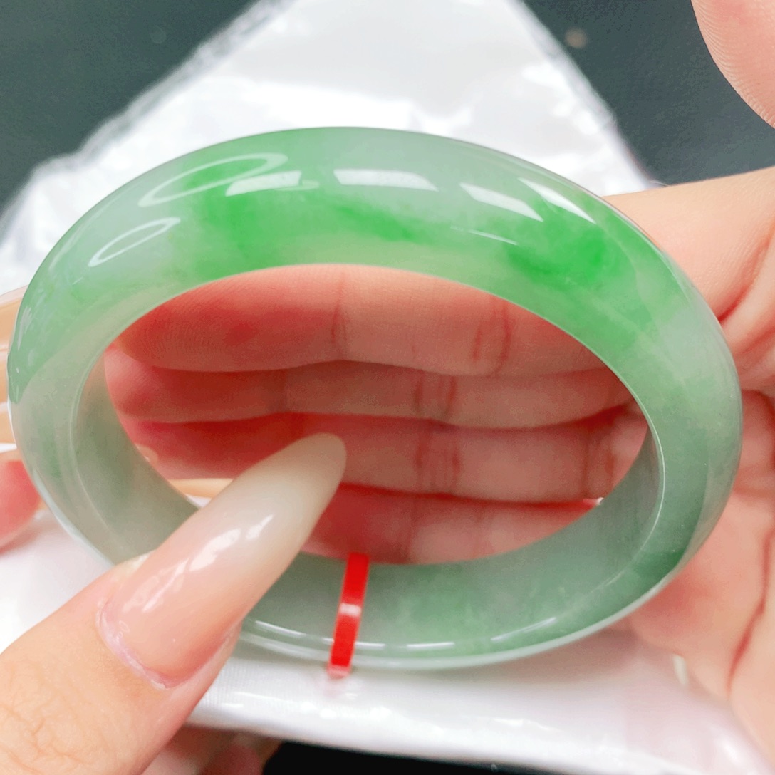 翡翠未镶嵌手镯56