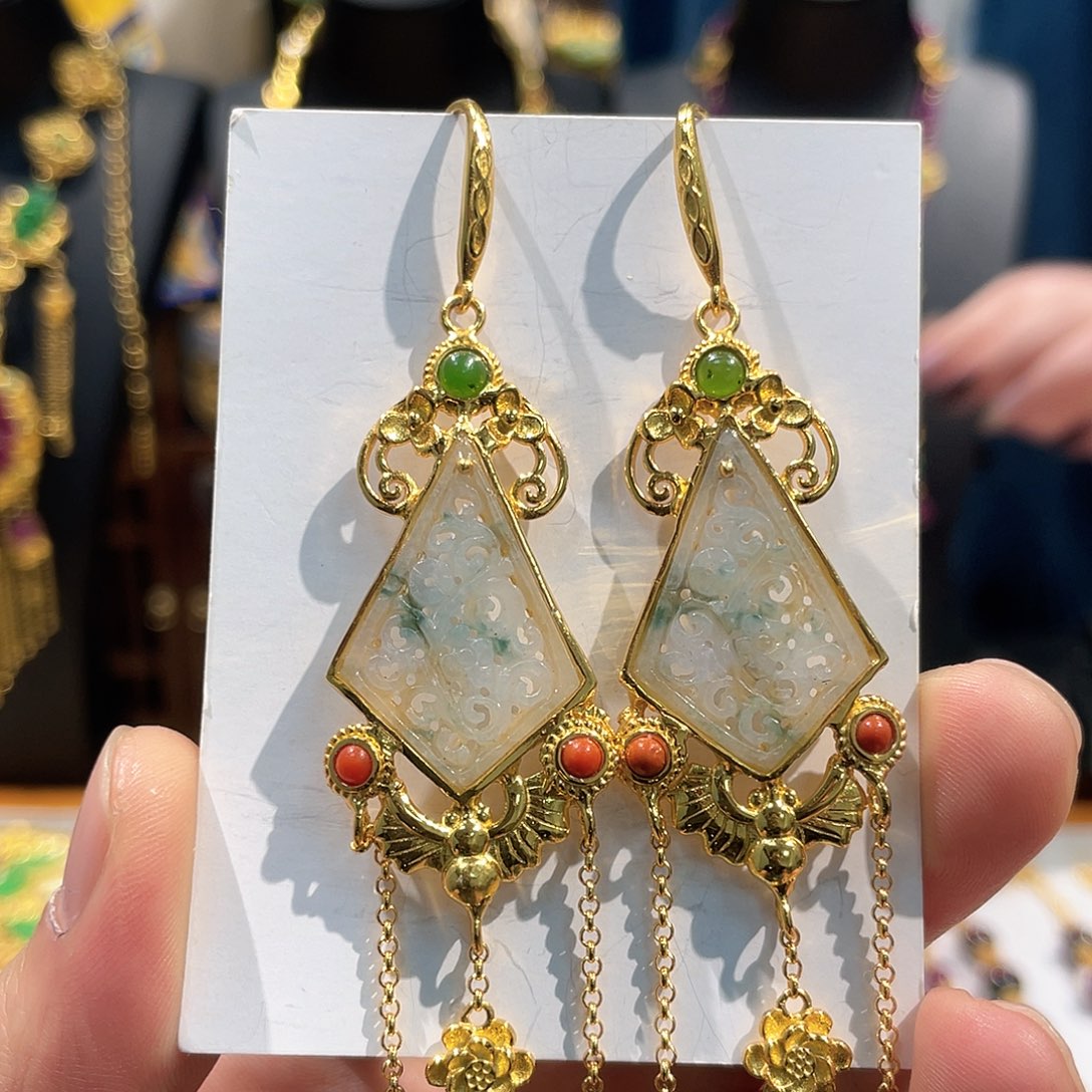 翡翠未镶嵌耳饰耳坠