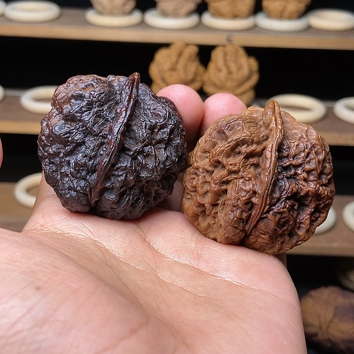 文玩核桃把件金刚