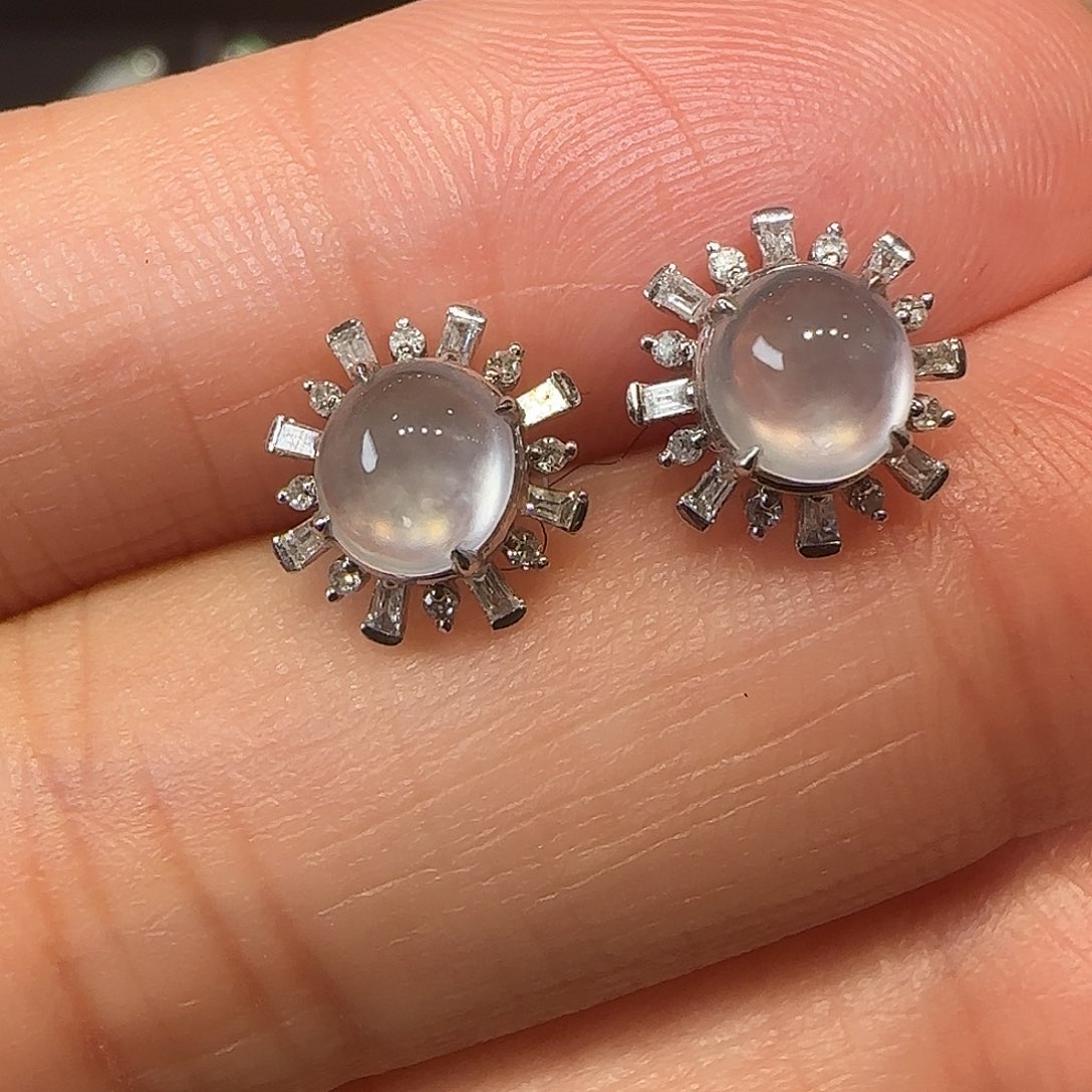 翡翠18K金镶嵌耳钉