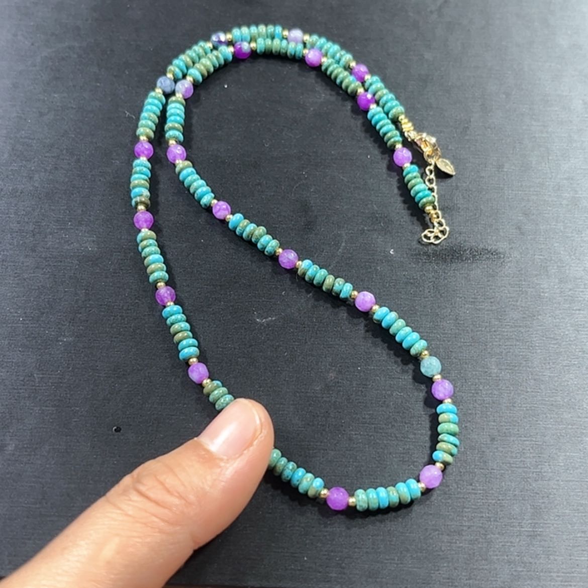 【闪购商品】琉璃颈饰舒具石老油料38