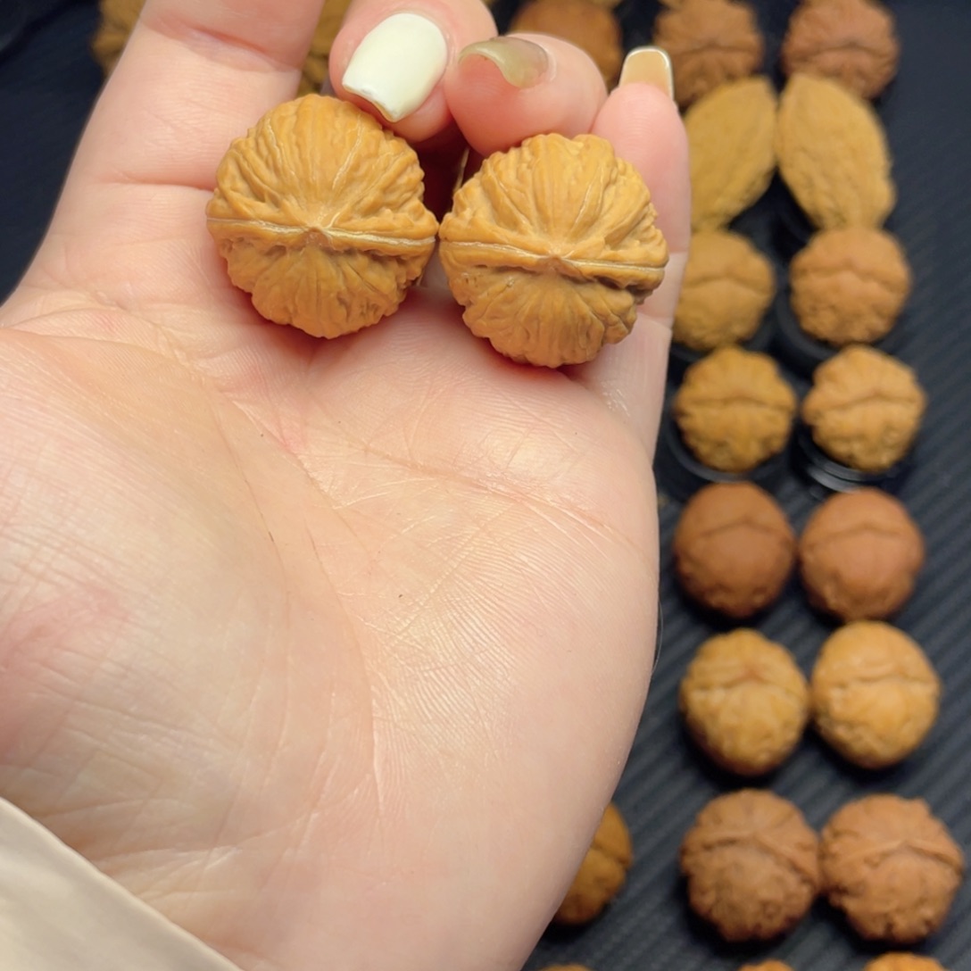 文玩核桃把件大团子