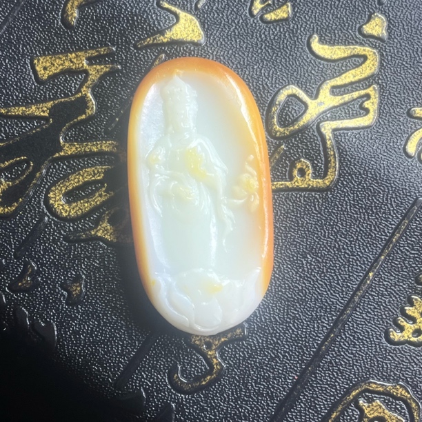 和田玉站观音（福利价格）