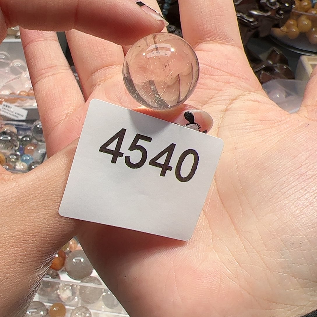 未镶嵌水晶大型摆件（非配饰）