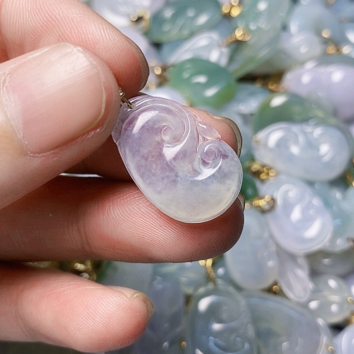 金***建翡翠未镶嵌颈饰天然A货翡翠