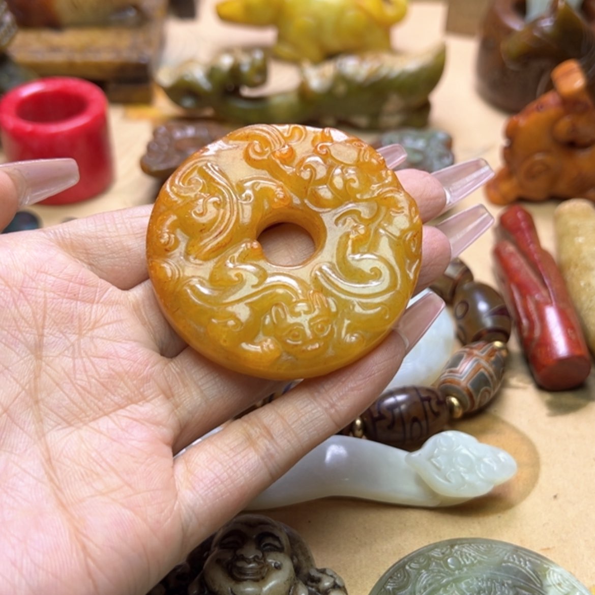 【闪购商品】蛇纹石玉颈饰未镶嵌