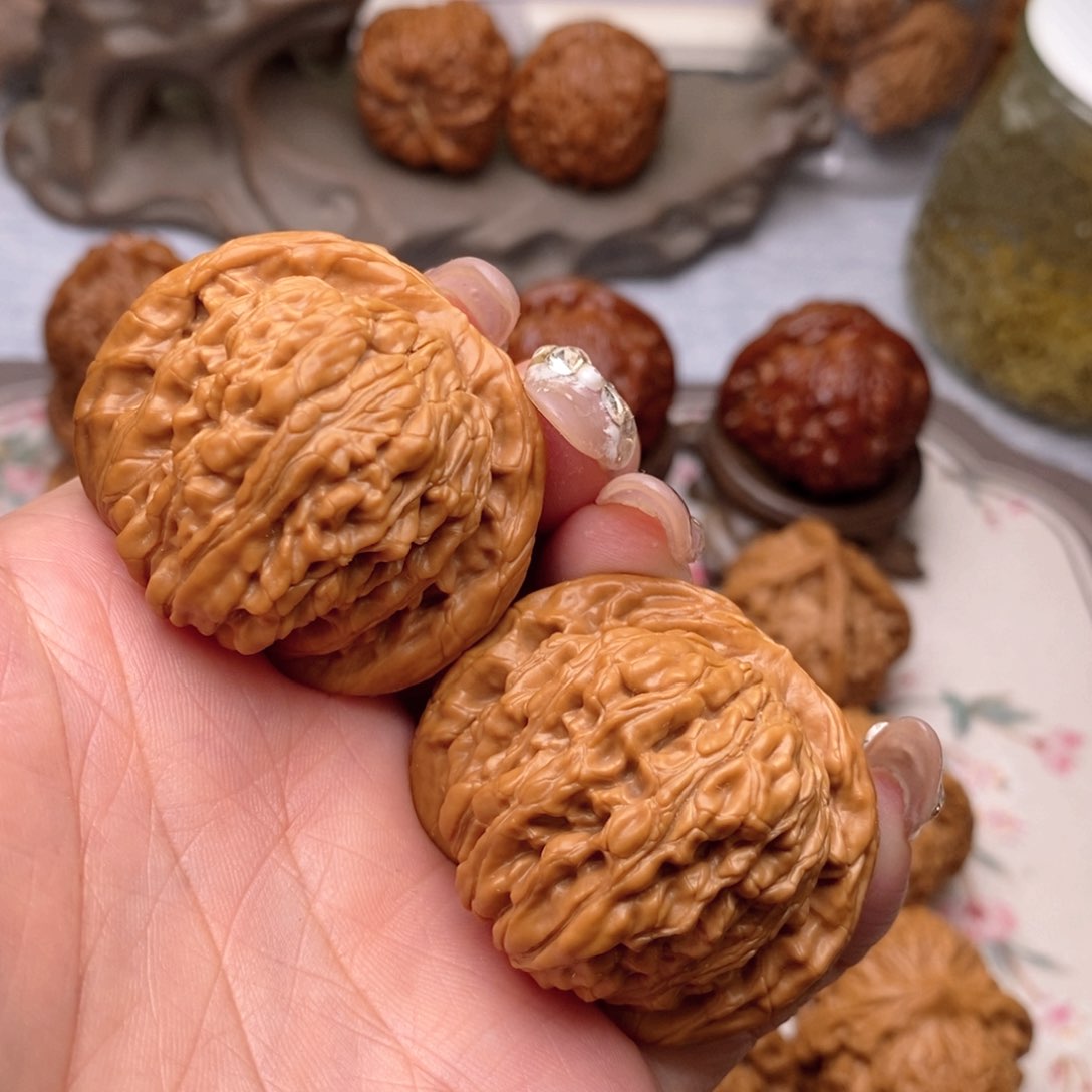 【闪购商品】文玩核桃把件劳****范楼子