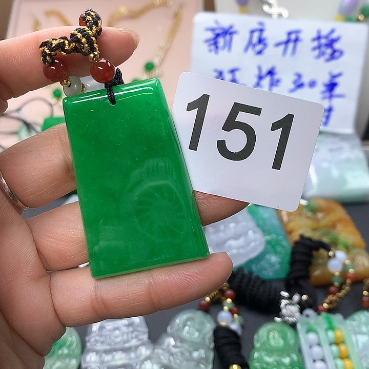 翡翠颈饰未镶嵌这
