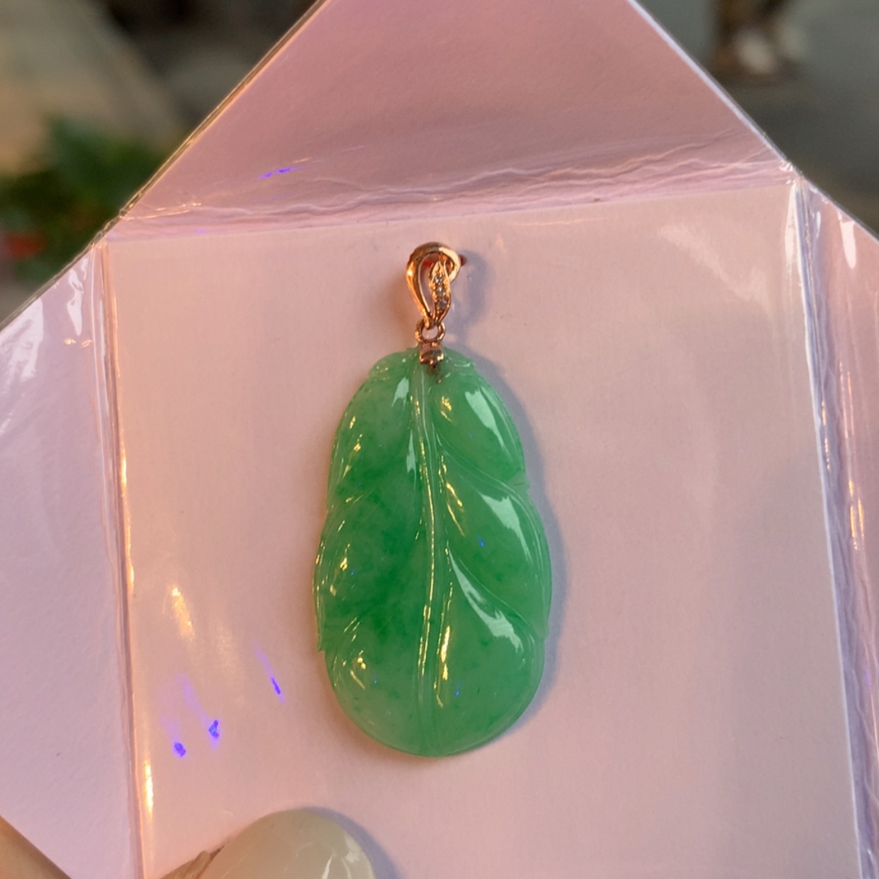 【闪购商品】翡翠颈饰18K金镶嵌山****家叶子