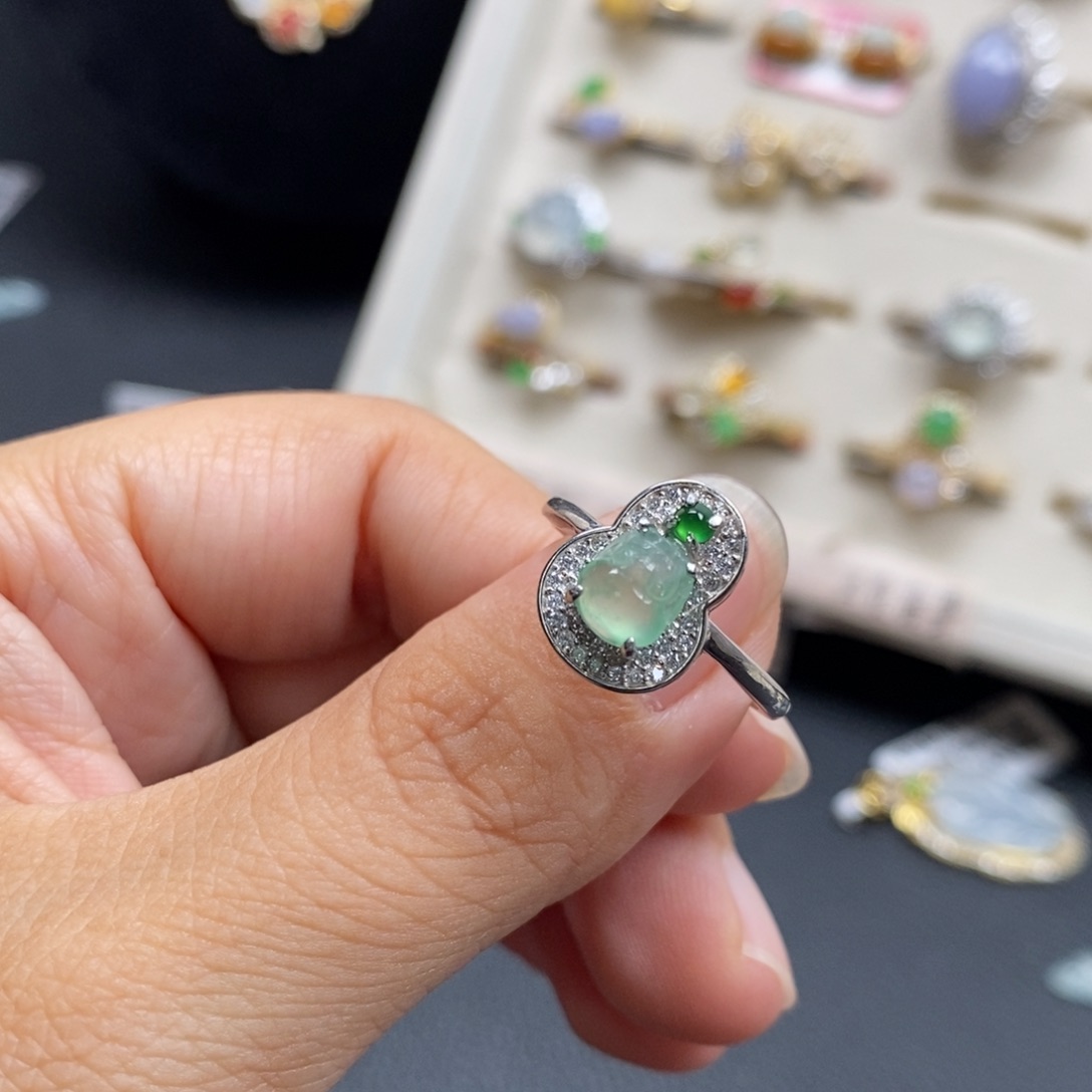 猫***_翡翠银S925镶嵌戒指