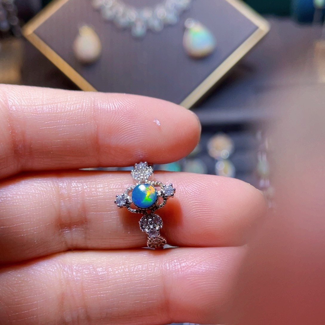 欧泊戒指〉银S925镶嵌