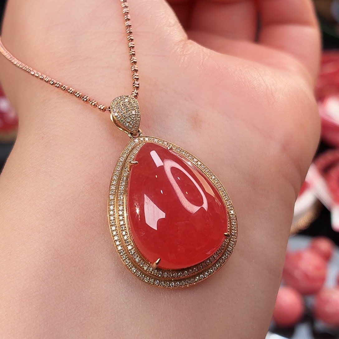 菱锰矿（红纹石）18K金镶嵌吊坠(不含链)