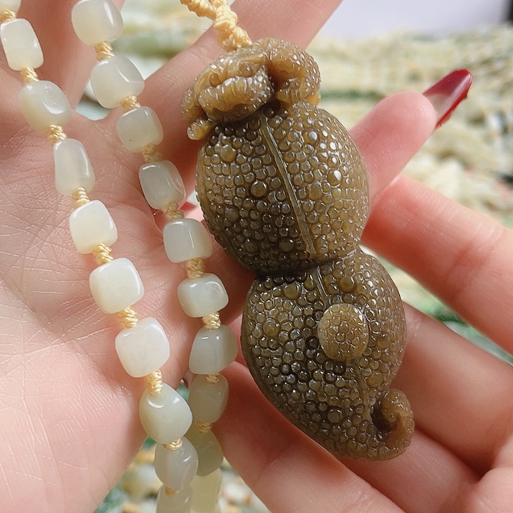 未镶嵌和田玉挂件