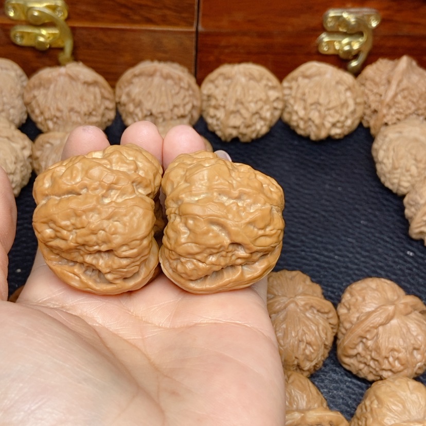 【闪购商品】文玩核桃吊坠半*蛙蛙44