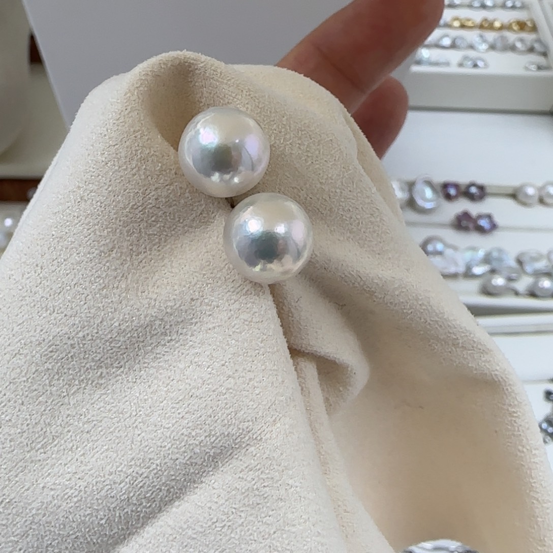 捞***猫银S925镶嵌淡水珍珠耳饰