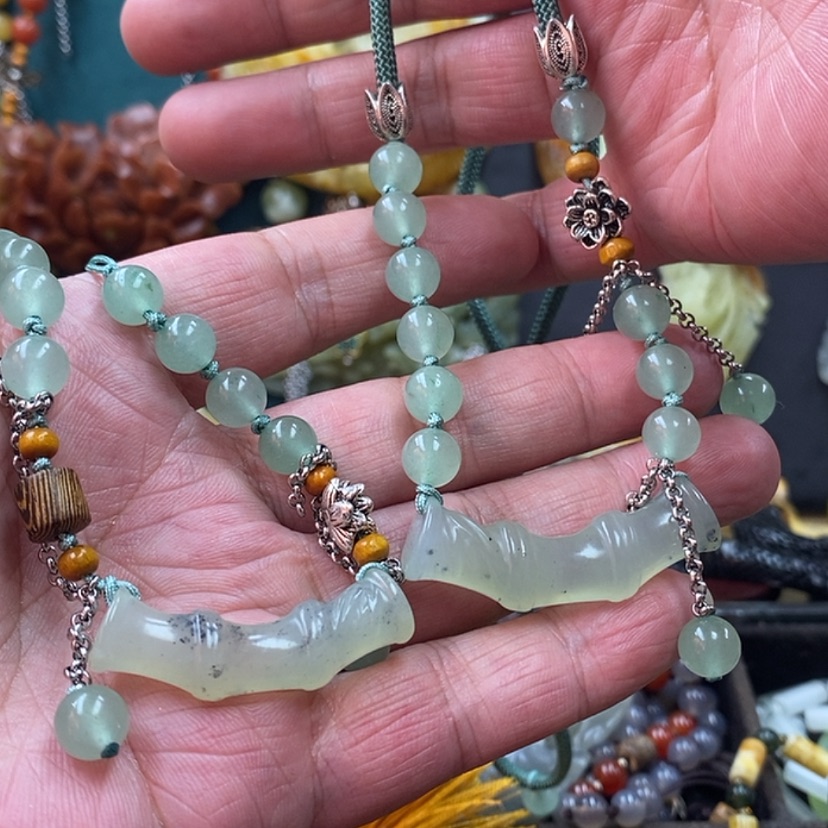 【闪购商品】蛇纹石玉吊坠手牌未镶嵌