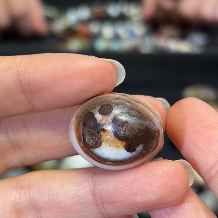 大***猫玛瑙/玉髓未镶嵌颈饰