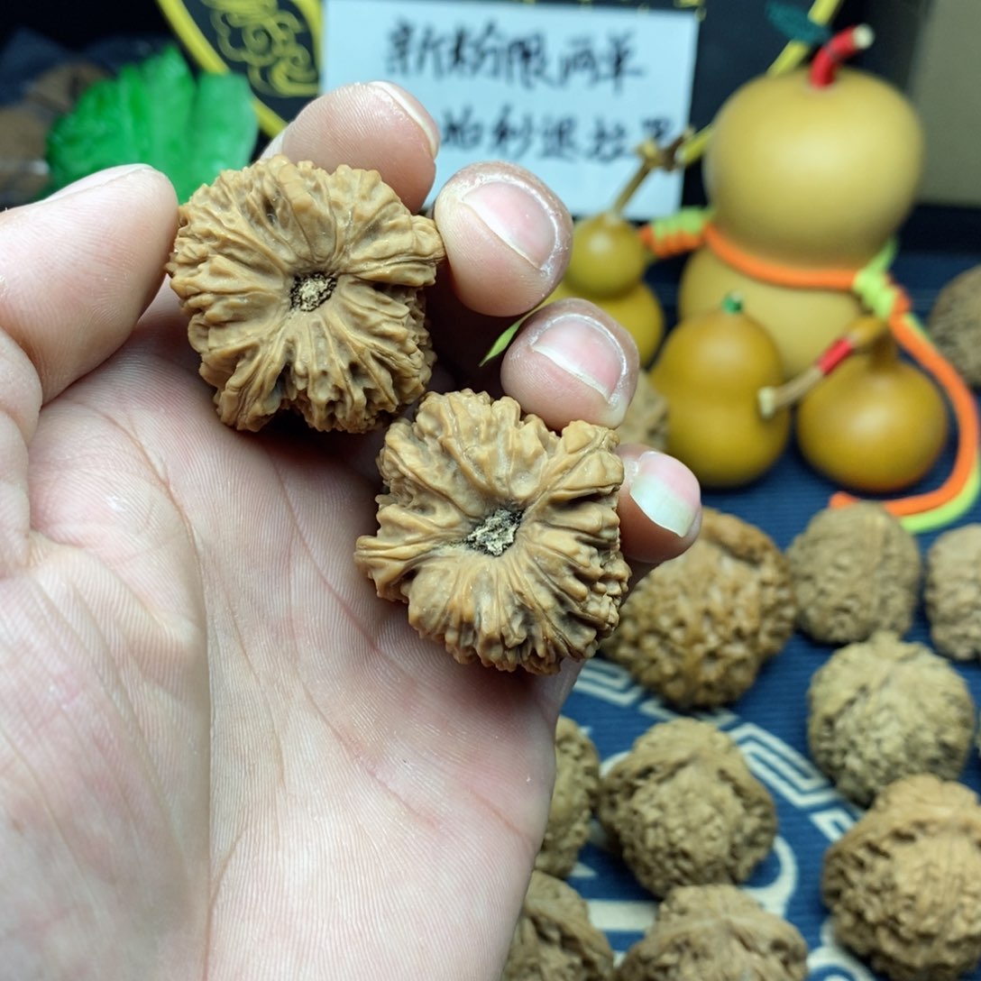 文玩核桃吊坠K****o涿鹿南疆石