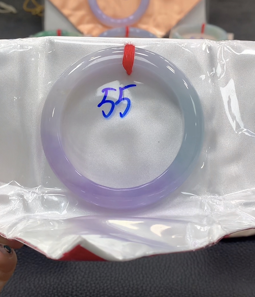 冰春彩55圈口翡翠