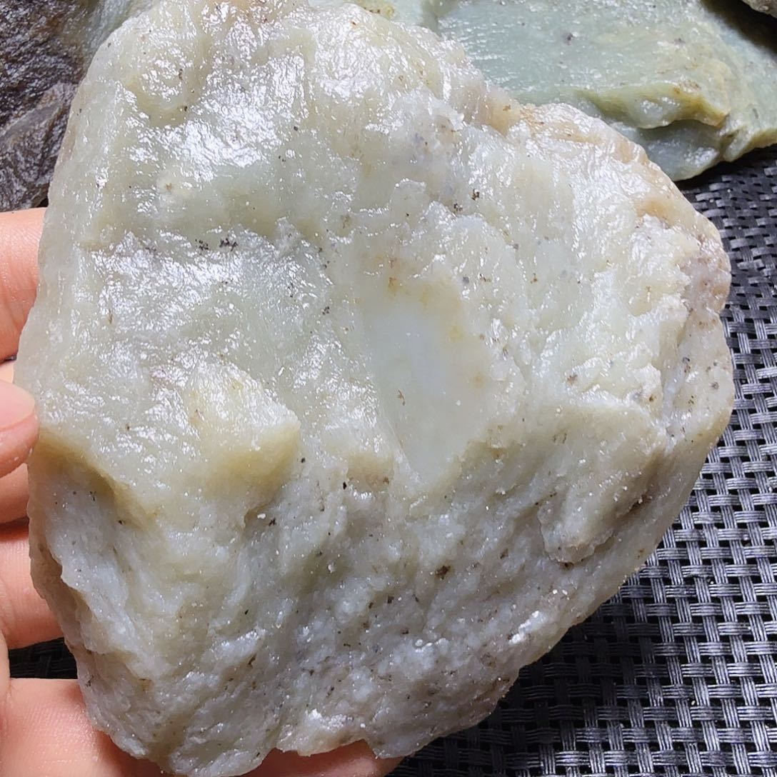 和田玉（糖玉）未镶嵌珠宝半成品