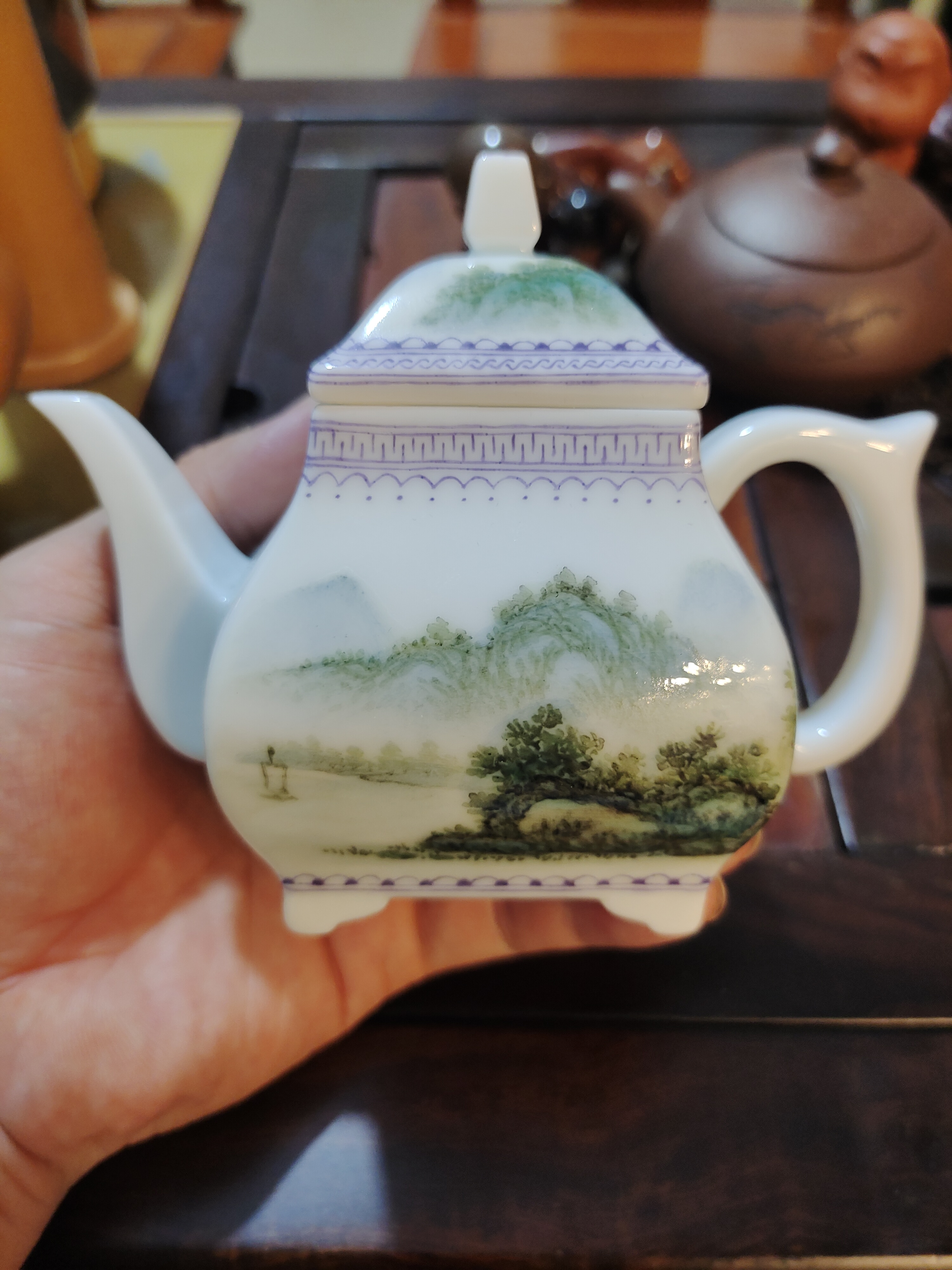 汪派山水四方茶壶作品
