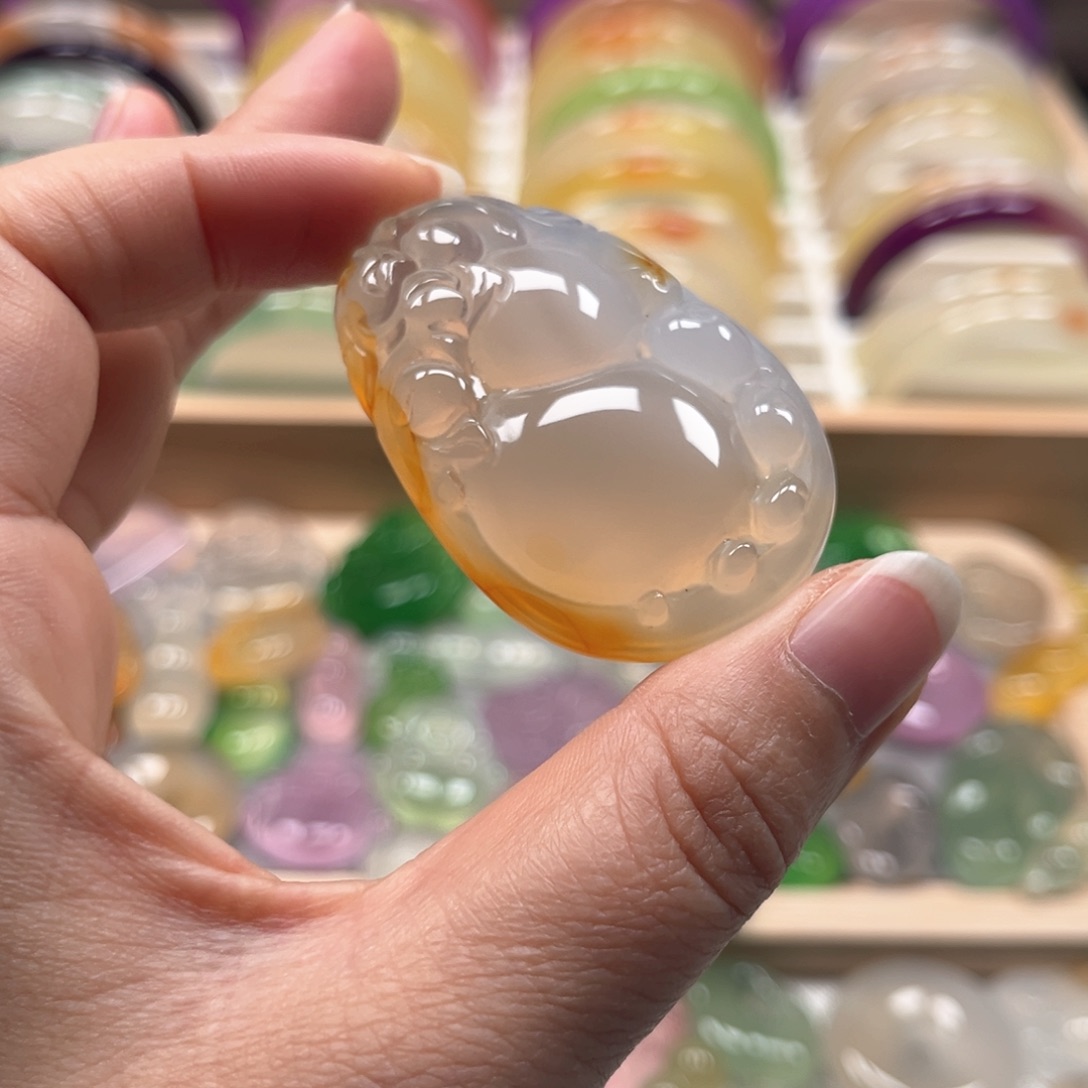 玛瑙/玉髓手镯未镶嵌1