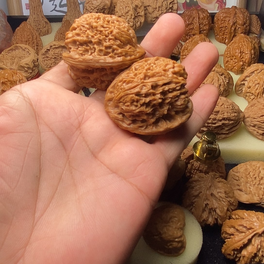 文玩核桃把件S****淼南疆