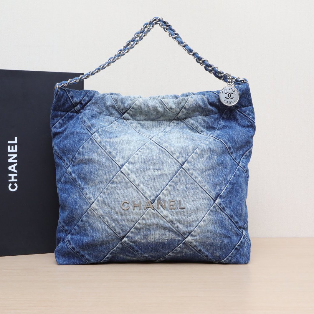 99新 Chanel/香奈儿 小花6欢 22Bag托特包 中号 蓝色 牛仔 芯片开